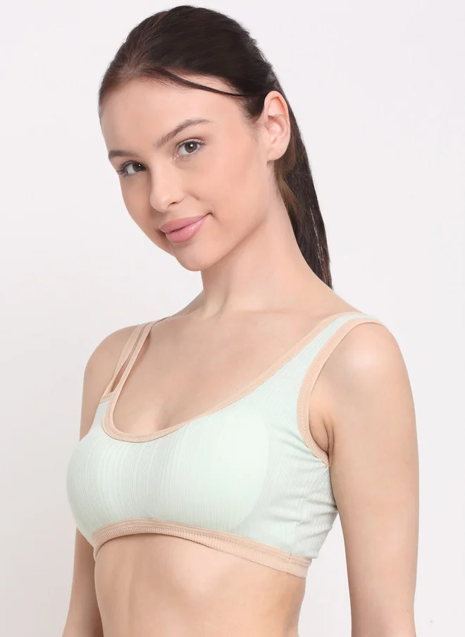 Laceandme Laceandme Women Green Lightly Padded Moisture Wicking Rapid Dry Sports Bra